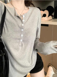 เสื้อยืดคอกลมแขนยาวหลวมๆ สำหรับผู้หญิงในช่วงต้นฤดูร้อนปี 2025 ป้องกันแสงแดด ทรงหลวมๆ คอเปิดครึ่งตัว แขนยาว ทรงหลวมๆ สำหรับผู้หญิง