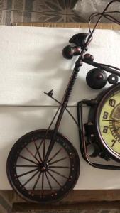 VIEZO Vintage Motorcycle Wall Clock Steampunk Industrial Design Metal Art Decor Silent Quartz Movement Unique Bike Themed Clock for Living Room Man Cave Garage Bar Cafe Decoration gift idea Retro Home Decor Gift for Bikers and Enthusiasts