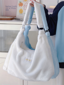 Autumn and Winter Simplicity Large Capacity Plush Bag Japanese Style Ins Plush Commuter Shoulder Bag Cute Girl Versatile Crossbody Bag
