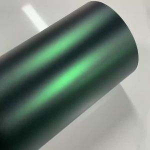 PET Super Matte Venom Green Car Interior Film Matte Green Chameleon Vinyl Wrap Film For Motorcycle Stickers With Air Release