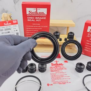 KIT REM CAKRAM DEPAN TOYOTA HILUX SINGEL CABIN KIRI KANAN 1SET SEIKKEN