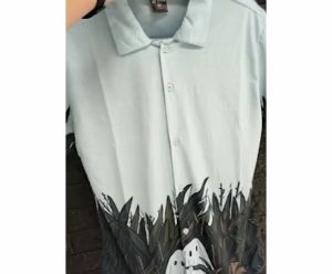 KEMEJA PRIA/WANITA/SPOON/BAHAN KATUN KAOS/MOTIF GRASS\\n\\n Apa Itu Kemeja Katun Kaos?\\n\\nKemeja katun kaos pria wanita adalah pakaian atasan yang terbuat dari bahan katun berkualitas tinggi, dengan tekstur yang lembut dan nyaman dikenakan. Bahan katun kaos mempunyai sifat yang lentur dan mudah disesuaikan dengan berbagai bentuk tubuh. Hal ini menjadikan kemeja katun kaos sebagai pilihan populer untuk berbagai acara sehari-hari, baik formal maupun informal.\\n\\n Mengapa Kemeja Katun Kaos Menjadi Pilihan Populer\\n\\nKemeja katun kaos menjadi pilihan populer karena beberapa alasan. Pertama, bahan katun kaos mempunyai sifat yang ringan dan mudah disesuaikan dengan suhu tubuh, sehingga membuat pemakainya merasa nyaman. Kedua, kemeja katun kaos mudah dicuci dan cepat kering, sehingga memudahkan dalam perawatan. Ketiga, kemeja katun kaos dapat dikenakan untuk berbagai acara, baik formal maupun informal, sehingga mempunyai fleksibilitas tinggi dalam pemakaian.\\n\\n Kelebihan Bahan Katun Kaos\\n\\nBahan katun kaos memiliki beberapa kelebihan yang membuatnya menjadi pilihan populer untuk pembuatan kemeja. Pertama, bahan katun kaos mempunyai sifat yang ringan dan mudah disesuaikan dengan suhu tubuh, sehingga membuat pemakainya merasa nyaman. Kedua, bahan katun kaos mudah dicuci dan cepat kering, sehingga memudahkan dalam perawatan. Ketiga, bahan katun kaos dapat dikenakan untuk berbagai acara, baik formal maupun informal, sehingga mempunyai fleksibilitas tinggi dalam pemakaian.\\n\\n Motif Grass pada Kemeja\\n\\nMotif grass adalah salah satu motif yang sering digunakan pada kemeja katun kaos pria wanita. Motif grass merupakan gambaran dari daun rumput yang diletakkan secara berurutan pada kemeja.\\n\\n Keindahan dan Elegansi Motif Grass\\n\\nMotif grass memberikan kesan yang elegan dan modern pada kemeja katun kaos pria wanita. Motif ini sering digunakan pada kemeja yang dikenakan untuk acara formal maupun informal, sehingga mempunyai fleksibilitas tinggi dalam pemakaian.\\n\\n Bagaimana Motif Grass Membuat Kemeja Unik\\n\\nMotif grass membuat kemeja menjadi unik karena memberikan kesan yang elegan dan modern pada kemeja. Motif ini juga dapat menambah nilai estetika pada kemeja, sehingga membuat pemakainya merasa percaya diri ketika mengenakannya.\\n\\n Cara Memilih Kemeja Katun Kaos yang Tepat\\n\\nMemilih kemeja katun kaos yang tepat memerlukan beberapa pertimbangan, seperti ukuran, model, dan motif yang sesuai.\\n\\n Pertimbangan Ukuran dan Model\\n\\nPertimbangan ukuran dan model sangat penting ketika memilih kemeja katun kaos. Ukuran kemeja harus disesuaikan dengan bentuk tubuh pemakainya, agar kemeja dapat dikenakan dengan nyaman dan tidak terlalu ketat atau longgar. Model kemeja juga harus disesuaikan dengan acara yang akan dihadiri, sehingga mempunyai fleksibilitas tinggi dalam pemakaian.\\n\\n Bagaimana Memilih Motif yang Sesuai\\n\\nMemilih motif yang sesuai juga penting ketika memilih kemeja katun kaos. Motif harus disesuaikan dengan acara yang akan dihadiri, agar kemeja dapat dikenakan dengan tepat dan menambah nilai estetika pada penampilan pemakainya.\\n\\n Kemeja Tahan Lama dan Nyaman\\n\\nKemeja katun kaos pria wanita adalah pilihan yang tepat untuk acara sehari-hari karena mempunyai sifat yang tahan lama dan nyaman dikenakan.\\n\\n Tips Merawat Kemeja Agar Awet\\n\\nUntuk menjaga kemeja agar tetap awet, ada beberapa tips yang dapat dilakukan, seperti mencuci kemeja secara rutin, mengeringkan kemeja di tempat yang teduh dan tidak langsung terkena sinar matahari, dan menyimpan kemeja di tempat yang aman dan tidak lembab.\\n\\n Cara Memakai Kemeja Agar Nyaman\\n\\nAgar kemeja dapat dikenakan dengan nyaman, ada beberapa cara yang dapat dilakukan, seperti memilih ukuran kemeja yang sesuai dengan bentuk tubuh, menggunakan kemeja dalam kondisi yang bersih dan tidak kusut, dan memakai kemeja sesuai dengan acara yang akan dihadiri.\\n\\n Kemeja Casual untuk Acara Sehari-hari\\n\\nKemeja katun kaos pria wanita adalah pilihan yang tepat untuk acara sehari-hari karena mempunyai sifat yang casual dan nyaman dikenakan.\\n\\n Bagaimana Menggunakan Kemeja dalam Berbagai Acara\\n\\nKemeja katun kaos dapat dikenakan untuk berbagai acara, baik formal maupun informal, sehingga mempunyai fleksibilitas tinggi dalam pemakaian. Untuk acara formal, kemeja dapat dikenakan dengan celana formal dan sepatu formal. Untuk acara informal, kemeja dapat dikenakan dengan celana jeans atau celana pendek dan sepatu olahraga.\\n\\n Tips Mengombinasikan Kemeja dengan Pakaian Lainnya\\n\\nUntuk mengombinasikan kemeja dengan pakaian lainnya, ada beberapa tips yang dapat dilakukan, seperti memilih warna kemeja yang sesuai dengan warna pakaian lainnya, menggunakan aksesori yang sesuai dengan penampilan, dan memperhatikan acara yang akan dihadiri.\n}