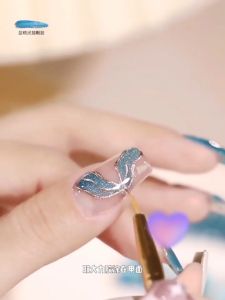 Ai La Nuo 8ML Cat Eye Gel Soak Off Gel Nail Polish Smurfs Blue Nail Varnish UV LED Gel Manicure Fashion UV Gel Nail Art 蓝精灵晶石猫眼