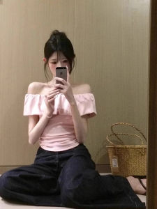 XUECAIQI | Chic Korean Style One-shoulder Pink Loose Sensation Set