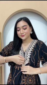 Setcel Viral: Setelan Terbaru & Kombinasi Polos