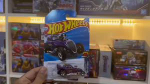 Mô Hình Xe Hot Wheels Fiat 500C Purple HW Drag Strip 1/64 (Card Vỉ Original)