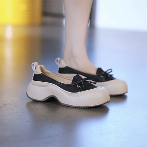 Dadong Anti-Slip Comfortable Leather Womens Loafers 5cm Heel Depth Autumn New Style Retro Roman Style Mom Slip-On Shoes