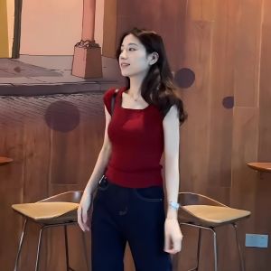 Retro Hong Kong Style Red Square Collar Shoulder Knitted Short-Sleeved Shirt Womens Summer New Arrival Silm Slim Looking Easiest for Match Bottoming Shirt