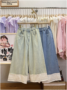 เสื้อผ้าฤดูใบไม้ผลิ2024กางเกงยีนส์เย็บต่อลูกไม้กางเกงขายาวขากว้างทรงกระบอกใส่แล้วดูผอมเอวสูงทรงหลวมสำหรับผู้หญิงสไตล์เพรพพี้แมทช์ลุคง่าย