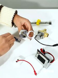 Bộ Van Xả Cảm Ứng Cho Bồn Tiểu Nam - Van Xả Tiểu Tự Động