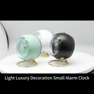 Nordic Creative Electronic Desk Clock Minimalist Childrens Alarm Clock New Desktop Bedside Student Silent Luminous Pointer