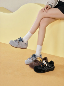 Josiny | Vintage Retro Warm Soft Bottom Fluffy Thickers Trainers