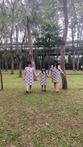 tunik bahan baby terry spandeks katun all size kombinasi kantong gambar kucing emas tunik muslimah atau dress ukuran XL putihabufantatosca