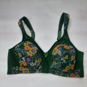 AVON SALE NONWIRE SHAPE MAKER PLUS  BRA