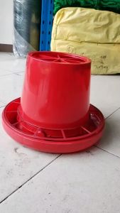 5 KILOS TUBE FEEDER/CHICKEN FEEDER/FEEDER DISPENSER PET SUPPLY POULTRY FEEDER