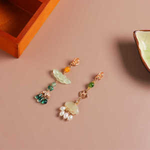 จี้หน้าอกแบบจีนย้อนยุคสไตล์ชาติพันธุ์ จี้หน้าอกแบบย้อนยุค จี้หน้าอกแบบผสมสำหรับผู้หญิง จี้หน้าอกแบบไม่ติดเพชร