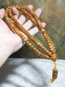 8.8mm Kuka hand polished highly polished traditional old style beads 108 mala/necklace with a 13.8mm Type A Yellow Jadeite [Natural Unprocessed] 8.8毫米库克手工高抛老型珠108念珠串/长项链/车挂配13.8毫米天然黃翡翡翠圆珠 We may restring into 99 beads chanting chain if you prefer