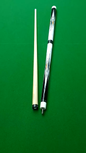 Pool Cue คิวบิลเลียด หัวคิว 11.5 มม. แบบ 2 ส่วนพกพาสะดวก ลวดลายสวยงามทันสมัย จับถนัดมือ ส่งแรงดีไม่มีสะดุด