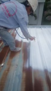 1 thùng 5kg keo PU-921. Gốc Polyurethane co dãn và bám dính tốt. Chịu được tia UV. Dùng chống dột mái tôn chống thấm sàn mái chống thấm tường đứng. - Lazada