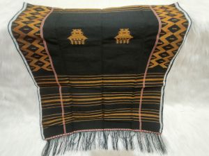 Uis nipes lurik pakaian adat wanita karo