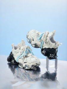 HR | Giày Sneaker Graffiti Vintage Nâng Cao