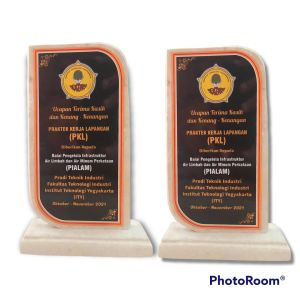 Vandel Marmer Plakat Keramik Prasasti Cinderamata Kegiatan Wisuda