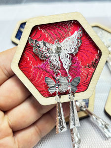 Đồ Lưu Niệm Du Lịch Văn Hóa Sáng Tạo Dập Nổi Hình Học Bằng Gỗ Bạc Dệt Truyền Thống Miao Của Trung Quốc