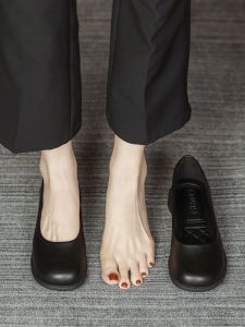 รองเท้าทำงานหนังแท้สำหรับผู้หญิง สีดำ รองเท้าหนังสวมใส่สบาย ทรงแบน ไม่ลื่น ระบายอากาศได้ดี รองเท้าส้นแบนแบบสวมหัวกลม