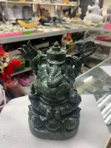 แกะสลัก พระพิฆเนศหินเขียว ปางประทานพร4กร หินเขียวอินเดีย หน้าตัก5นิ้ว ความสูง 8.5นิ้ว