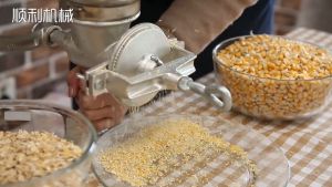 【จัดส่งจากกรุงเทพ】เครื่องบดธัญพืช มือหมุน เครื่องบดข้าวโพด มือหมุน ขนาด1ลิตร เครื่องบดข้าวโพด เครื่องบดธัญพืช 1 liter hand crank corn grinder corn grinder cereal grinder ใช้บดข้าวโพด ถั่ว ข้าวสาร ข้าวคั่ว หรือเมล็ดธัญพืชต่างๆ