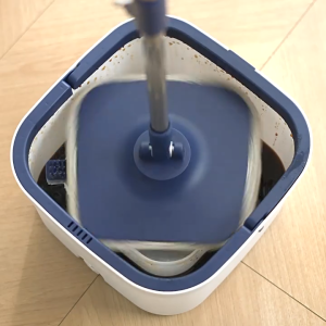 🎈ไม่ต้องซักด้วยมือ ไม้ถูพื้น ไม้ถูพื้นถังปั่น ไม้ม๊อบถูพื้น ตรงหัวม็อบพับได้ การแยกสะอาดและสกปรก ผ้าถูพื้นฟรี