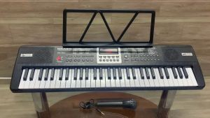 Electronic Keyboard Piano 61 Keys with Small Microphone and Music Stand 7601 NewUpgraded