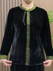 เสื้อเชิ้ตผู้หญิงแขนยาวผ้ากำมะหยี่สไตล์จีนใหม่ ฤดูใบไม้ร่วง 2025 เสื้อคลุมคาร์ดิแกนขนาดใหญ่สำหรับคุณแม่วัยกลางคนและผู้สูงอายุ