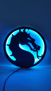 Lampu Mortal Kombat Timbul Gaming ukuran 35cm RBG Memiliki remote