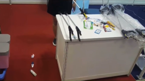 Cây gắp đồ Handi-Reacher hỗ trợ người cao tuổi dễ dàng sinh hoạt