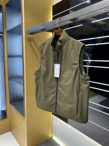 Outdoor Mens Functional Vest New Spring Summer Windproof Waterproof Tear-resistant Breathable Sports Vest Standard Fit Youth Fashion