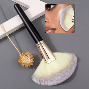 1pc extra large three-color hair fan brush beauty special soft brush brush brush loose brush beginner beauty tool
