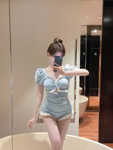 2025 New Womens One-Piece Swimsuit Floral Print Beachwear Conservative Meat Covering White Enhancing Casual Swimwear