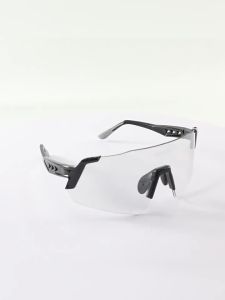 OUPOOR | Color Changing Fog Resistant Sports Glasses Suitable for Cycling and Outdoor Activities