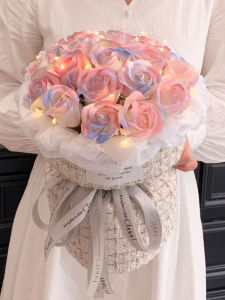 Valentines Day Gift Romantic Proposal Eternal Life Small Fragrance Style Artificial Rose Bouquet for Wife Girlfriend Female