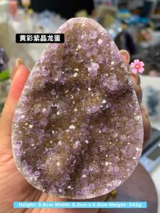 💛 天然黄彩底 + 💜 紫水晶晶花 🐉🥚龙蛋 Yellow base + Purple Amethyst flower inclusions 层层共生✨ 晶体闪烁自然光感 Natural layered growth ✨ shimmering crystal glow