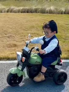 LookmeeShop รถแบตเตอรี่เด็กมอเตอร์ไซค์สุดเท่ รถมอไซค์ไฟฟ้าทรงบีเอ็ม ฮาลีย์ ช้อปเปอร์ ATV  มีไฟLED รองรับ Bluetooth MP3 USB วัสดุอย่างดี ปลอดภัยต่อเด็ก