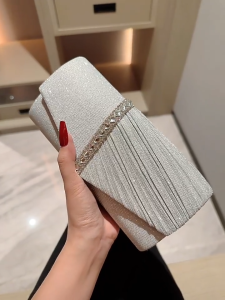 Korean Handbag for Women  Shiny Elegant Style Envelope Lightweight Party Dress Banquet Hand-held Chain Bag