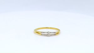 Happy Jewelry แหวนเพชรแถวคู่ ทองแท้ 9k 37.5% เพชรเกสร ME033