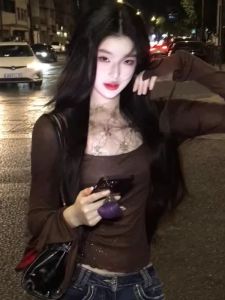 Unique Fashionable Long Sleeve Slim Fit T-Shirt Vintage Style Womens Top Elegant Quality Autumn Wear Casual Date Outfit