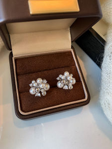 CAFFTI | Unique and Beautiful 999 Silver Pearl Earrings