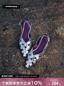 รองเท้าแตะส้นเตี้ยแบบผูกเชือกสไตล์โรมัน ทรงหัวแหลม หนังแท้ รองเท้าแตะผูกเชือกแบบทอสำหรับผู้หญิง รองเท้าแตะสไตล์เกาหลีสำหรับฤดูร้อน