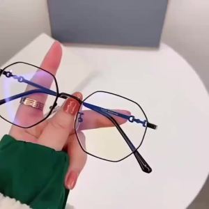Geometric Polygon Womens Eyeglass Frames Fashionable Academy Style Metal Frame Decorated Glasses