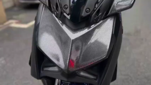 ครอบไฟหน้าตัวบน Yamaha Xmax V.2 2023-2025