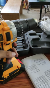 DEWALT DCD791 ว่านปืนพก 18V 6.0Ah ลิเธียมไร้แปรงถ่าน สว่านไฟฟ้าแบบชาร์จได้ มัลติฟังก์ชั่น สว่านไขควงไฟฟ้า สำหรับมืออาชีพ รับประกันของแท้ 2024